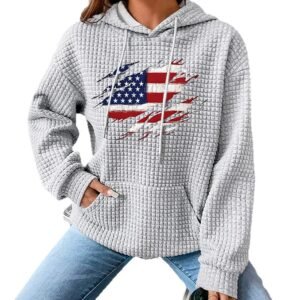 Loose hoodie with American flag pattern